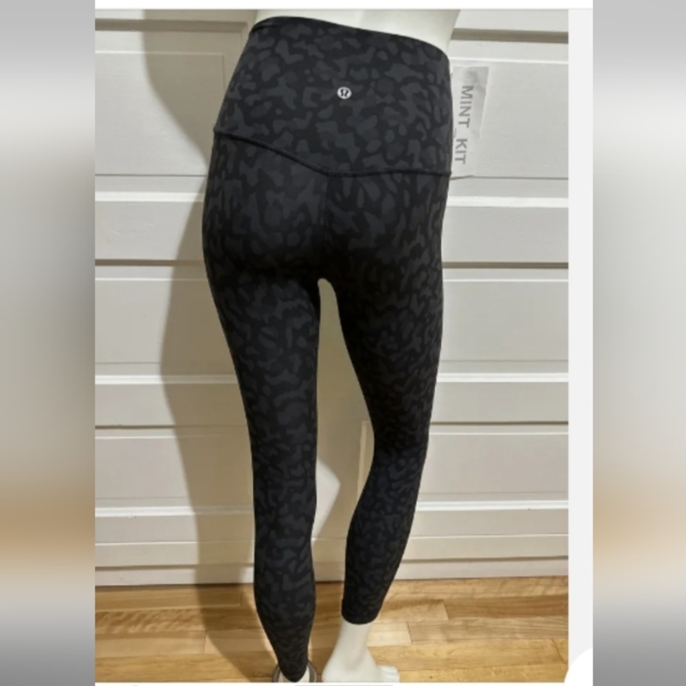 🍋 LULULEMON 🍋 Align 28"  black Cheetah camo Size 8 formation camo deep